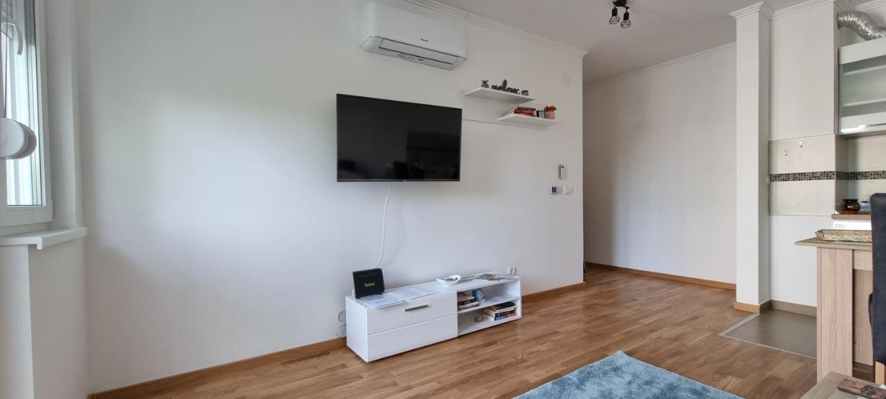 Apartman Visnja Subotica Bagian luar foto