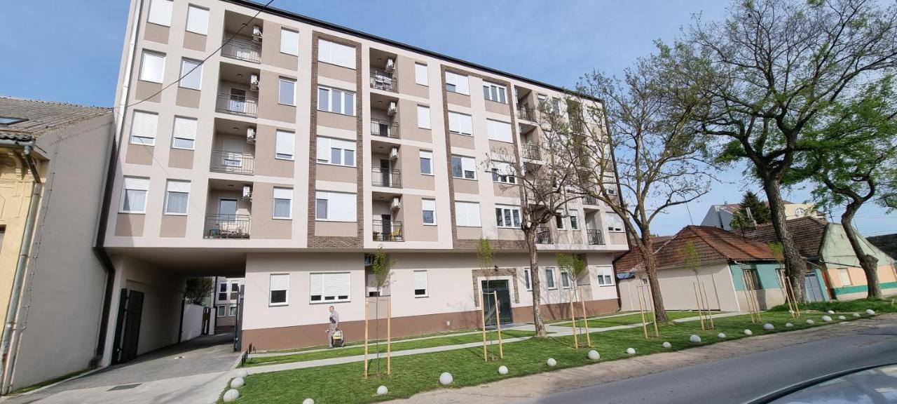 Apartman Visnja Subotica Bagian luar foto